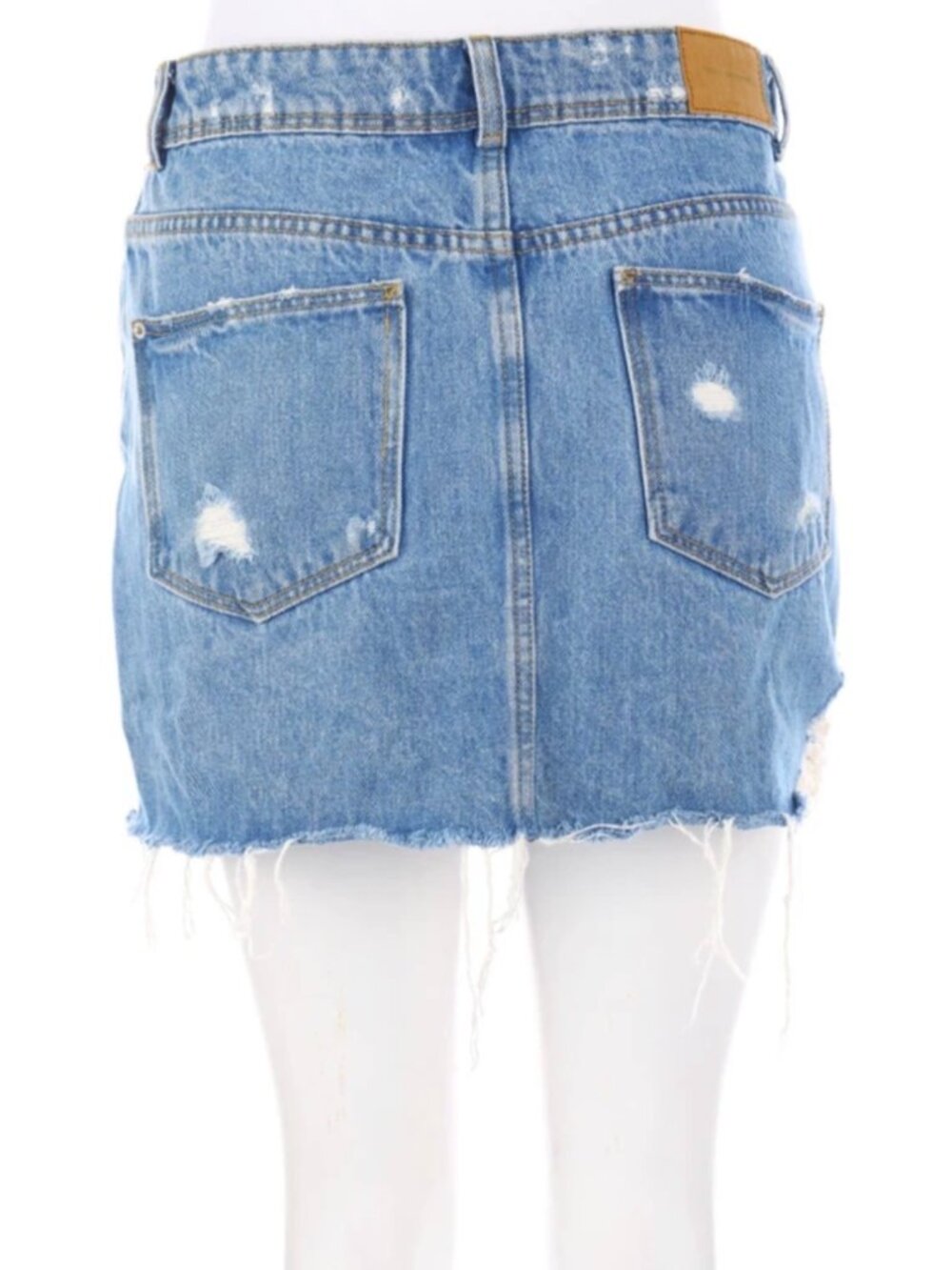 Zara distressed denim mini skirt – size XS - Picture 3 of 16